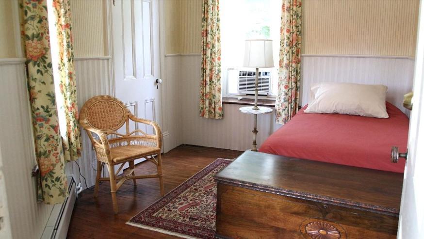 Bed and Breakfast Chrysler House à Gananoque Extérieur photo